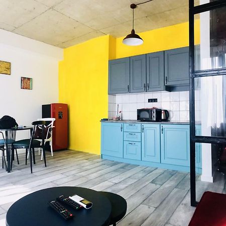Style Apartments By Happy Place Tbilisi Esterno foto
